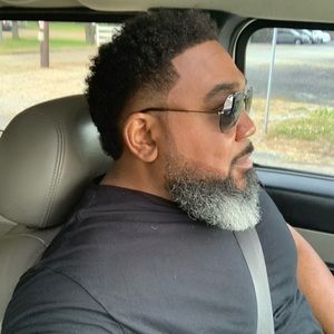 Meet your Posher, Christopher